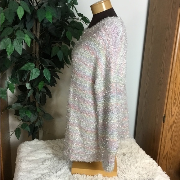 LAUREN Conrad XXL Popo pullover sweater with eyelash tinsel - Picture 5 of 13